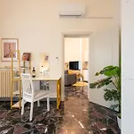 Keys Of Italy - Monaco 9 - 2 Bedrooms Flat Nearby The Train Station