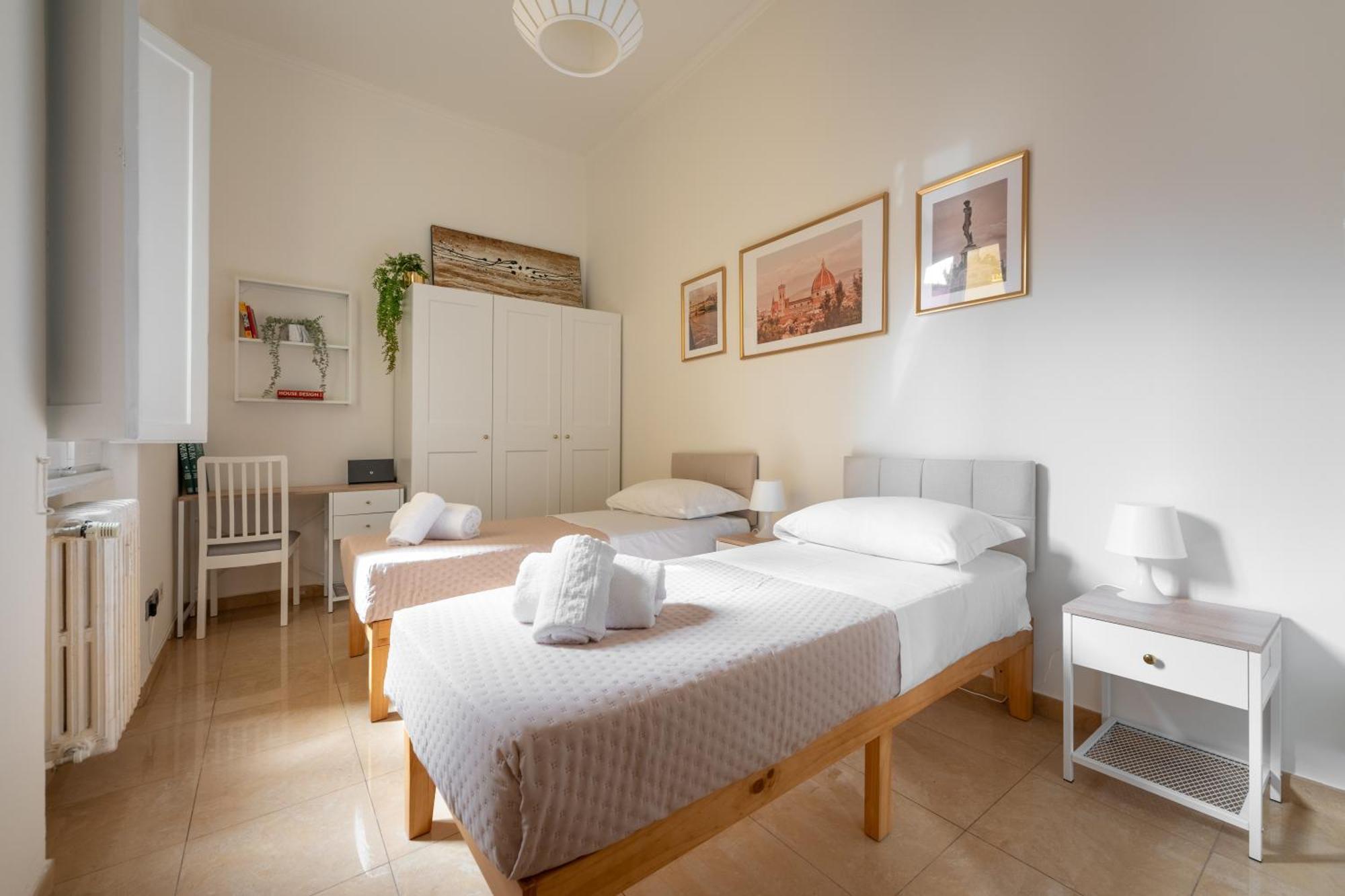 Keys Of Italy - Monaco 9 - 2 Bedrooms Flat Nearby The Train Station *