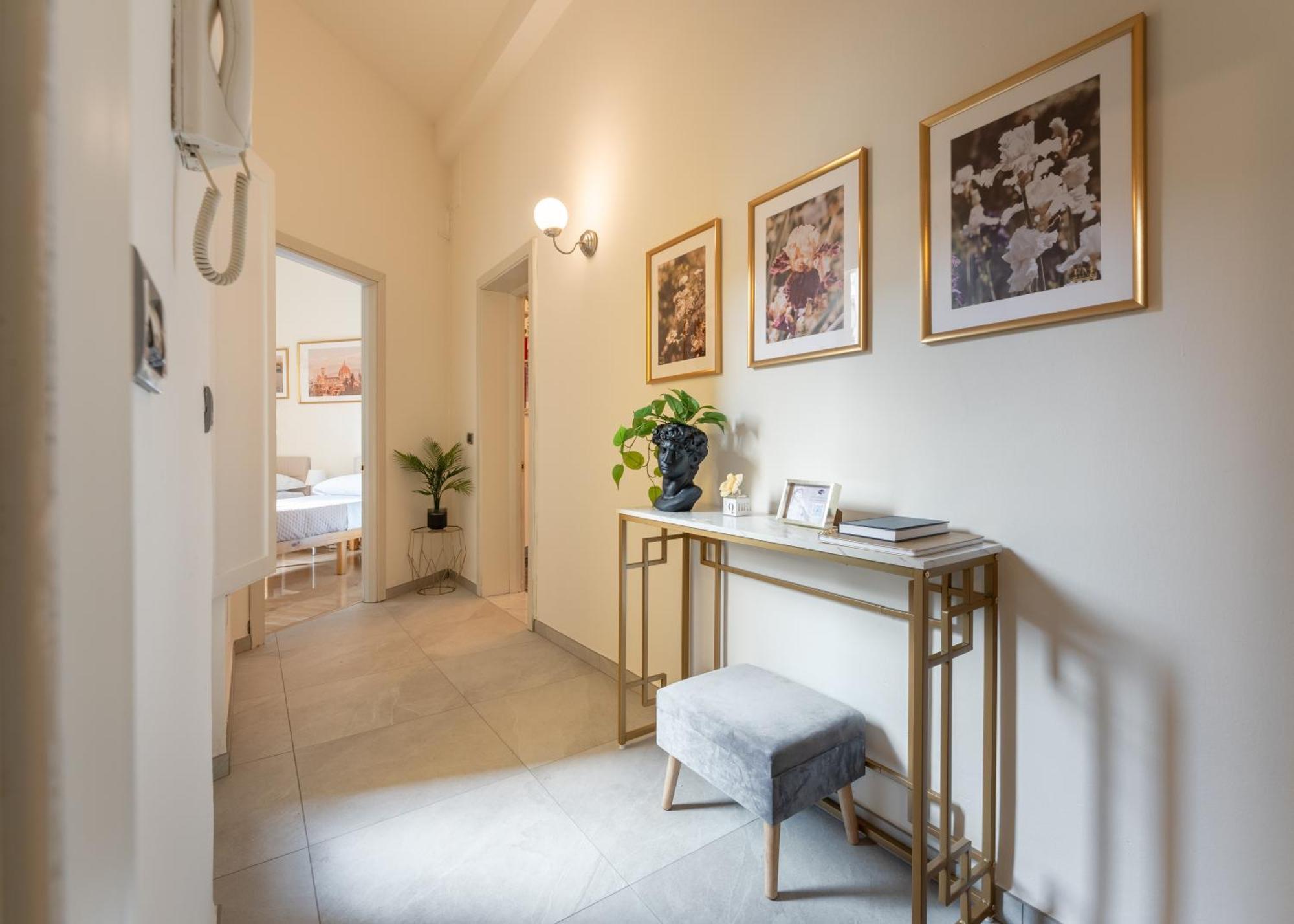 Apartamento Keys Of Italy - Monaco 9 - 2 Bedrooms Flat Nearby The Train Station *